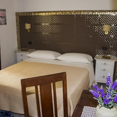 Vicolo Del Porto Bed and Breakfast 3*